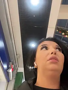 Snapshot of Tisha_Busty chatting on November 2025 01:36:01 PM Tisha Busty online show from November 2025 01:36:01 PM