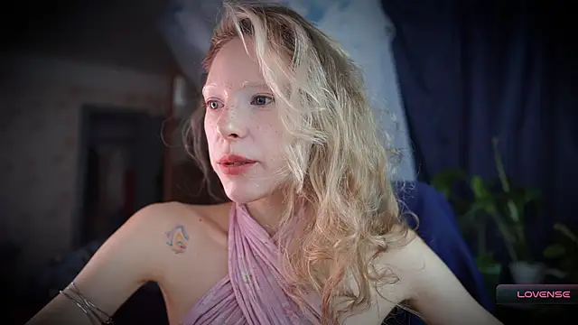  Phantom thread  online show from November 2025 09:20:02 AM