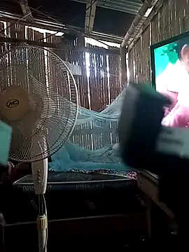 freddi90rico online show from April 2026 07:33:02 PM