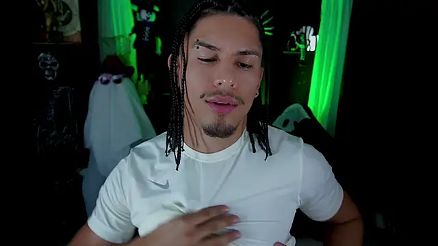 Aaronfox x online show from October 2025 10:37:01 PM