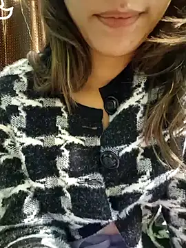 MIss-Naina online show from December 2024 11:31:02 PM