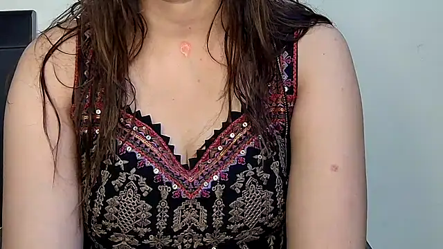 MIss-Naina online show from November 2025 08:05:02 AM