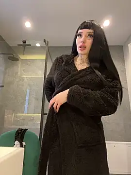 madelinexx online show from November 2025 12:59:02 PM