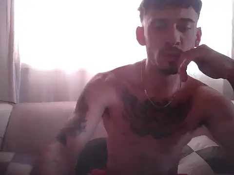 Snapshot of jonypijon222 chatting on January 2025 06:05:01 PM jonypijon222 online show from January 2025 06:05:01 PM