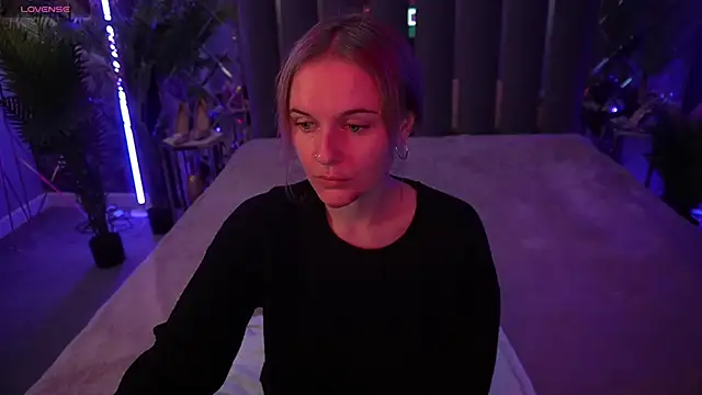 MaribelRiverr  online show from October 2025 05:48:02 AM