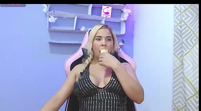 Snapshot of Mitsuka_Sojii chatting on February 2025 01:58:01 AM Mitsuka Sojii online show from February 2025 01:58:01 AM