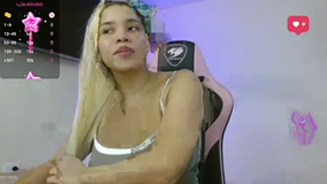 Snapshot of Mitsuka_Sojii chatting on October 2025 12:35:02 AM Mitsuka Sojii online show from October 2025 12:35:02 AM