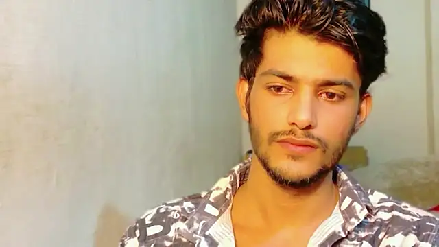 Snapshot of kingkartik7 chatting on June 2026 05:03:02 PM kingkartik7 online show from June 2026 05:03:02 PM