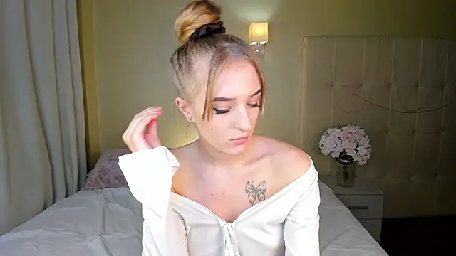 Stacy River online show from February 2025 11:24:02 AM