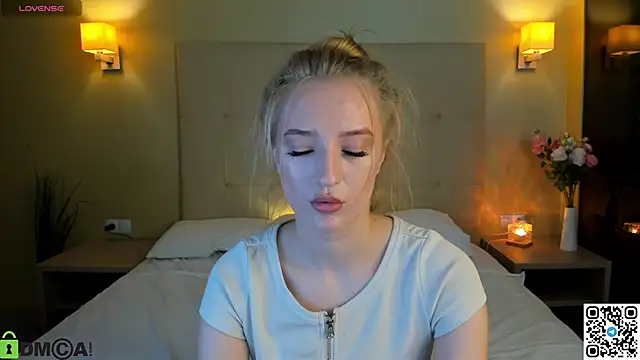 Stacy River online show from November 2025 09:43:02 AM