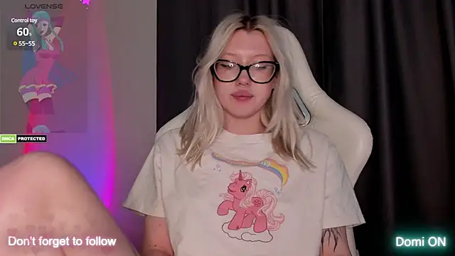 takeyourmolly online show from December 2024 05:10:02 PM