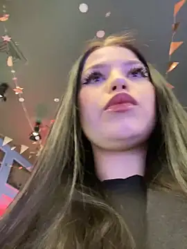 Chloe  Moon online show from January 2025 10:30:01 AM