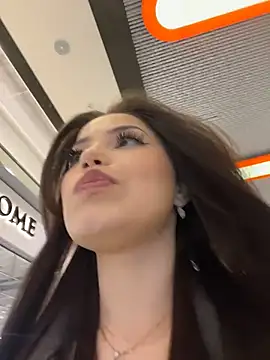 Chloe  Moon online show from April 2026 03:42:02 PM