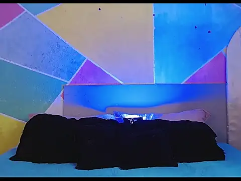 tylor boy online show from March 2026 08:05:01 PM