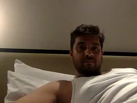 xavier2177 online show from October 2025 07:03:02 PM