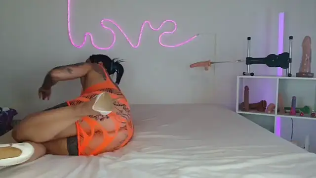 JuliaVegaOff online show from March 2026 12:11:01 PM