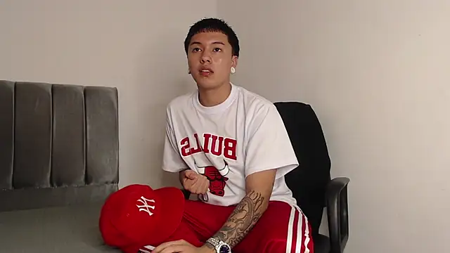 alex-lover online show from February 2025 02:04:01 AM