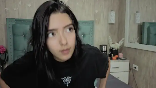 Marcelaa fox online show from March 2026 07:41:02 PM