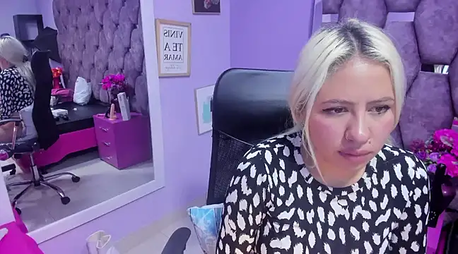 Snapshot of ConstansBlonde chatting on December 2024 04:12:02 PM ConstansBlonde online show from December 2024 04:12:02 PM