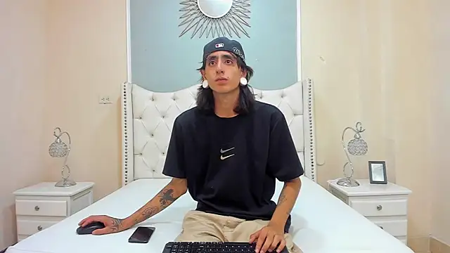 Matthew Dixonn online show from December 2024 04:22:02 AM