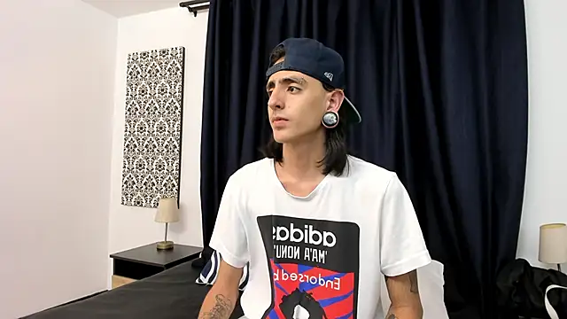 Matthew Dixonn online show from March 2025 08:21:02 PM