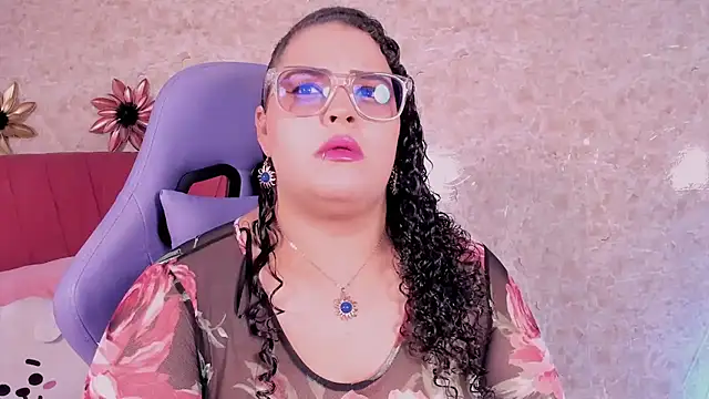 juli 2tyes online show from January 2026 03:00:02 AM