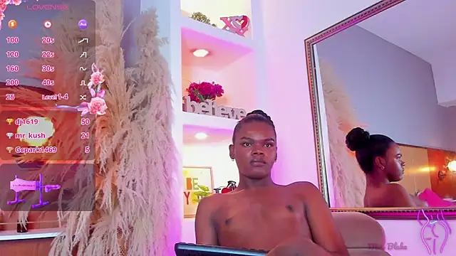 Snapshot of CamiEstrada chatting on February 2025 02:59:02 AM CamiEstrada online show from February 2025 02:59:02 AM