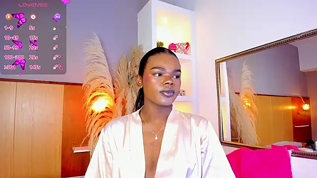 Snapshot of CamiEstrada chatting on March 2025 09:18:02 PM CamiEstrada online show from March 2025 09:18:02 PM