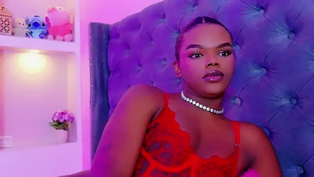 Snapshot of CamiEstrada chatting on October 2025 11:16:01 PM CamiEstrada online show from October 2025 11:16:01 PM