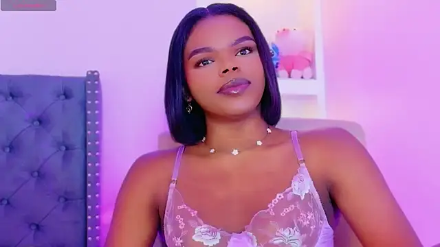 Snapshot of CamiEstrada chatting on October 2025 08:32:01 PM CamiEstrada online show from October 2025 08:32:01 PM