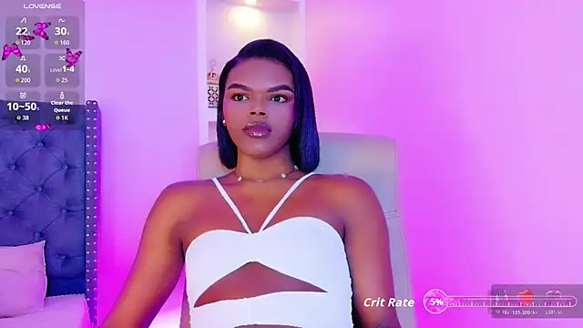 Snapshot of CamiEstrada chatting on November 2025 08:24:01 AM CamiEstrada online show from November 2025 08:24:01 AM