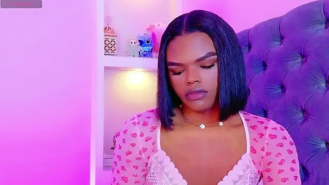 Snapshot of CamiEstrada chatting on November 2025 06:19:02 PM CamiEstrada online show from November 2025 06:19:02 PM