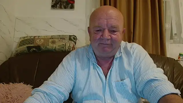 fullballs6 online show from November 2025 03:07:01 AM