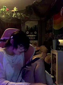 space g1rl online show from November 2025 05:23:02 PM