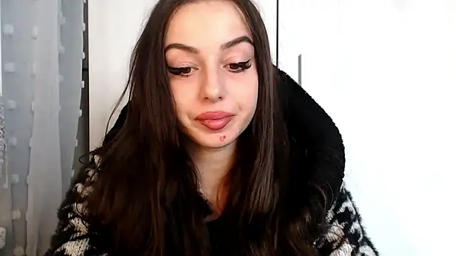 courtneyPerfect online show from April 2026 07:24:02 AM