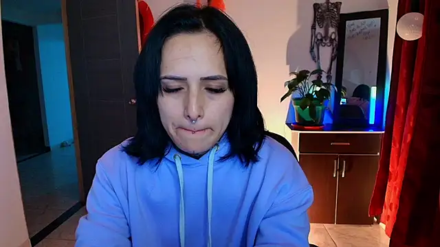 TinnaDawsom online show from October 2025 11:40:01 PM