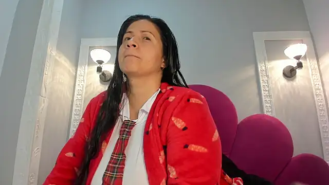 Ambber moon online show from October 2025 04:32:01 AM