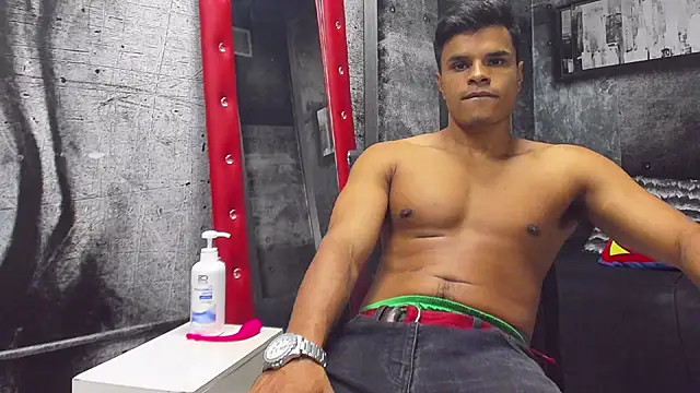 Derek Lustfordx online show from January 2025 11:32:02 AM