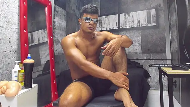 Derek Lustfordx online show from February 2025 05:31:01 PM