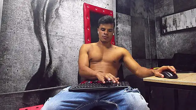 Derek Lustfordx online show from February 2025 11:13:02 AM