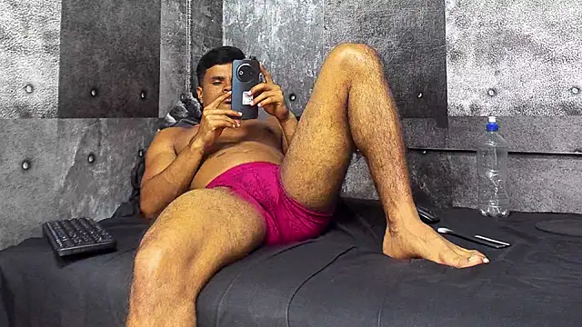 Derek Lustfordx online show from February 2025 02:33:01 PM