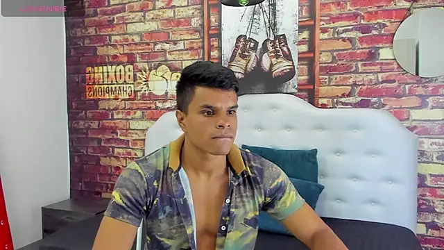Derek Lustfordx online show from September 2025 11:26:01 AM