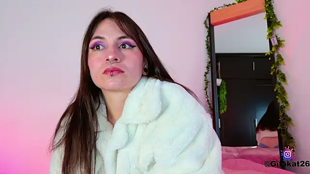 Snapshot of GilaKat chatting on January 2026 07:24:02 AM GilaKat online show from January 2026 07:24:02 AM