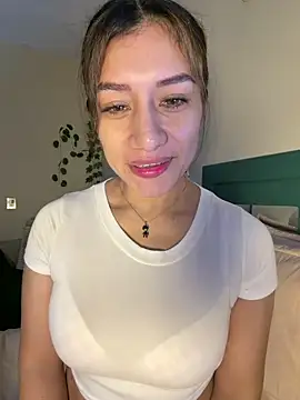 Bckystonee online show from April 2026 06:52:01 PM