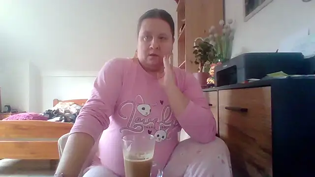 ReifeVenna online show from October 2025 10:43:02 AM