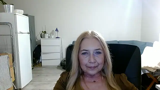 sofia xkiss online show from February 2025 05:58:01 PM