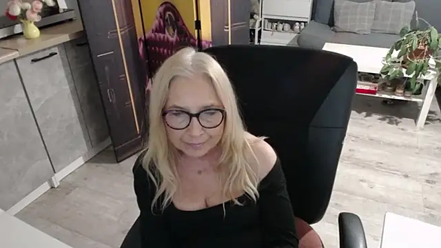 sofia xkiss online show from February 2026 03:08:02 PM