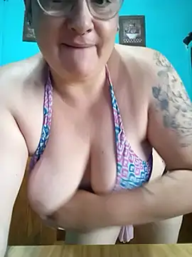 Snapshot of valkiria_08 chatting on January 2025 11:17:01 AM valkiria 08 online show from January 2025 11:17:01 AM