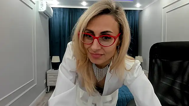 MuseOfStage online show from January 2025 02:51:02 PM