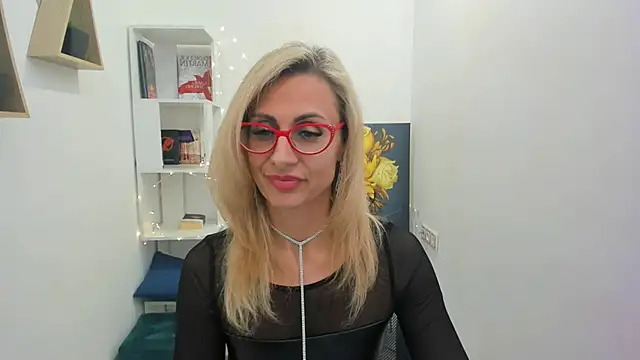 MuseOfStage online show from March 2025 05:39:02 PM